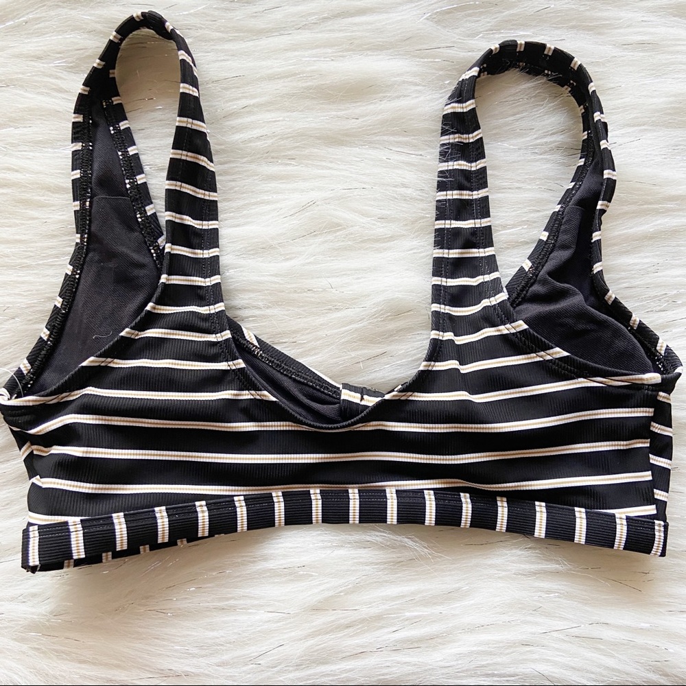 NEW Body Glove May Black Striped Tie Front Bralette Bikini Top Size Small S - Picture 5 of 7
